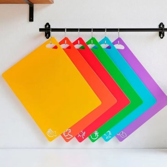 six planches à découper couleurs