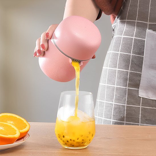 Presse agrume - Ça mijote dans la cocotte